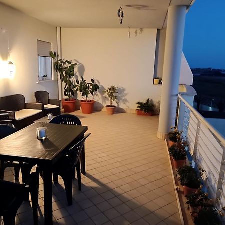 Armareaoverseassuites 1 菲乌米奇诺 外观 照片