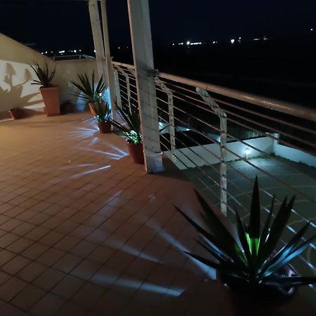 Armareaoverseassuites 1 菲乌米奇诺 外观 照片