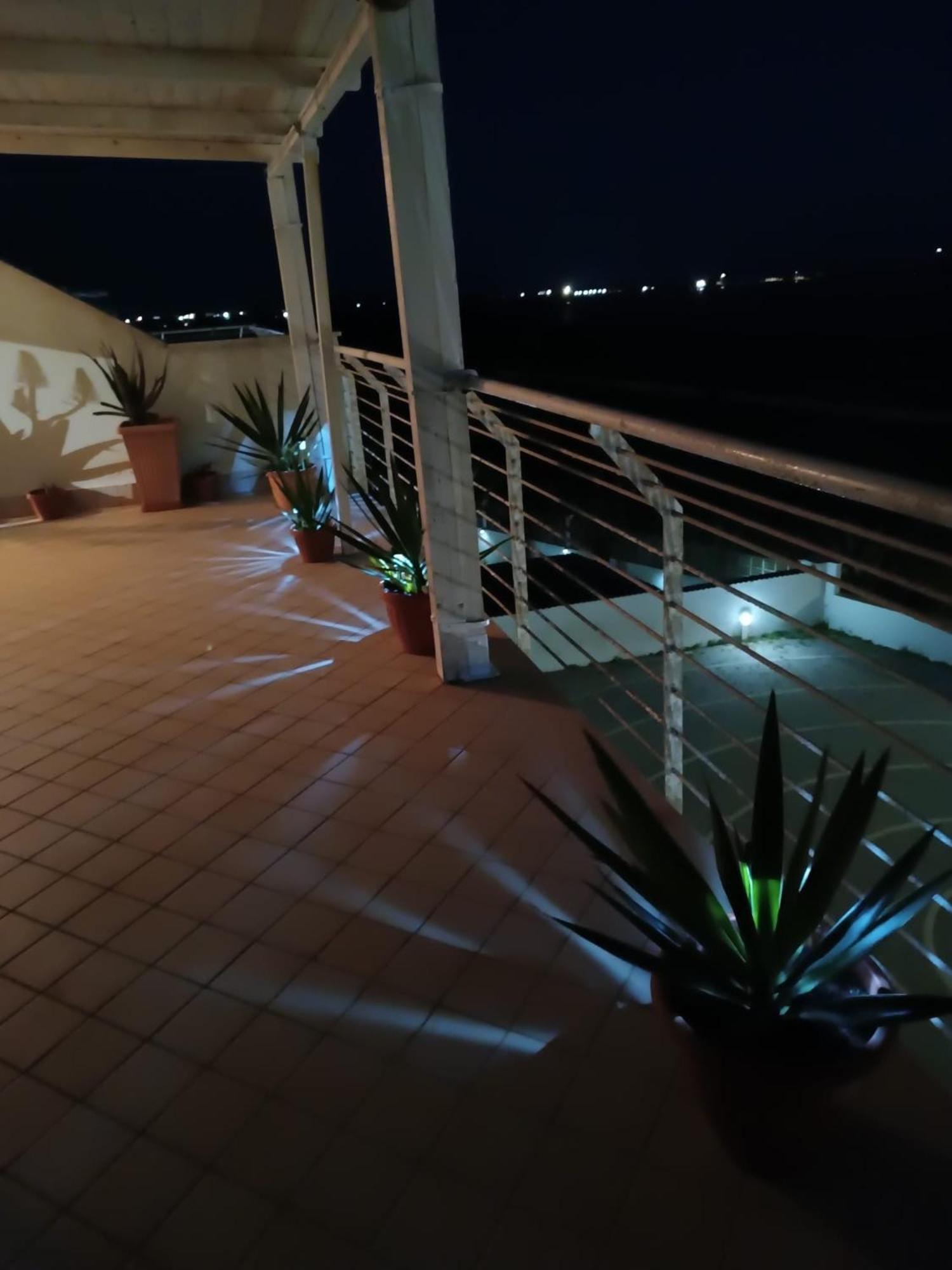 Armareaoverseassuites 1 菲乌米奇诺 外观 照片