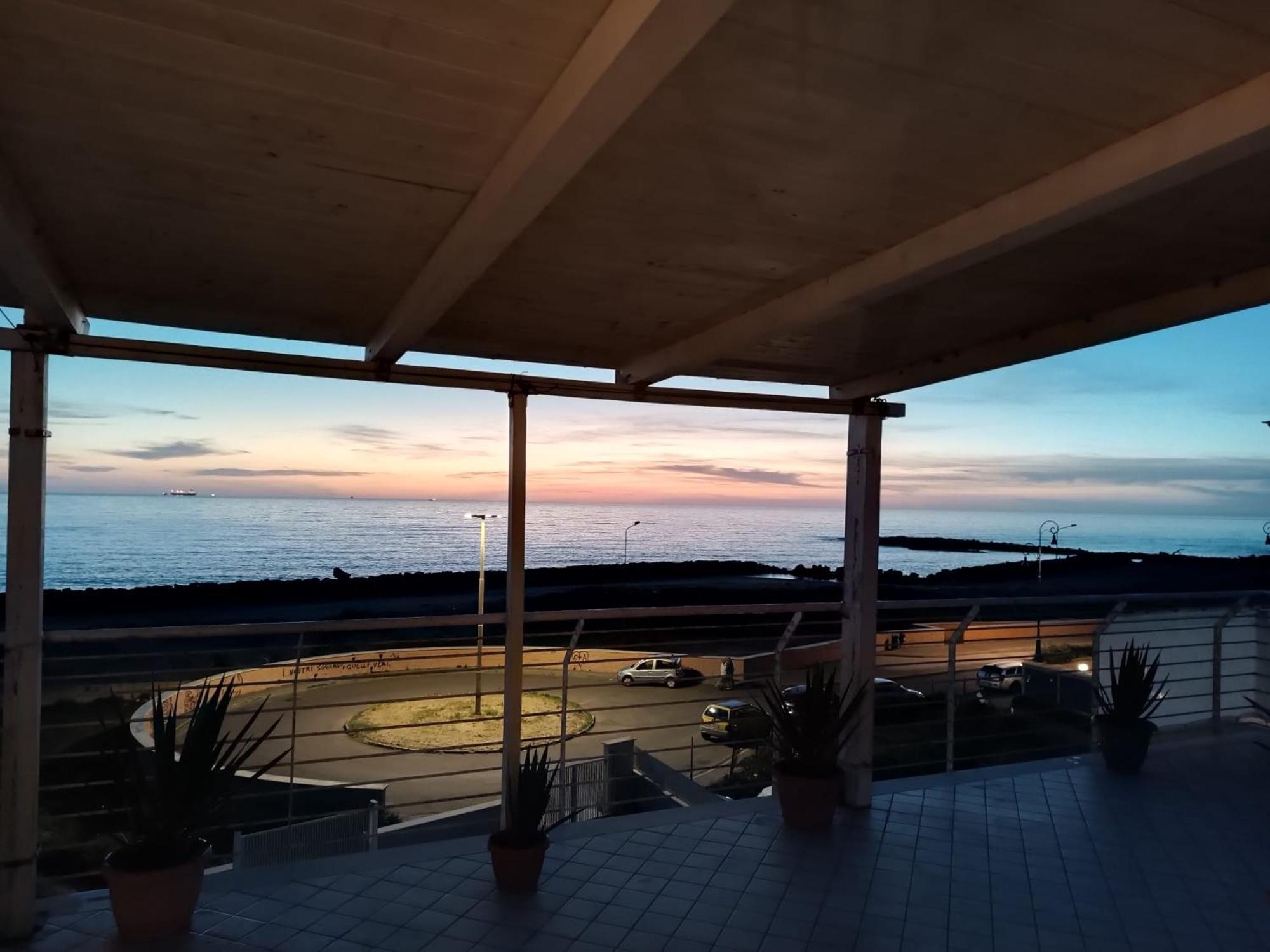 Armareaoverseassuites 1 菲乌米奇诺 外观 照片